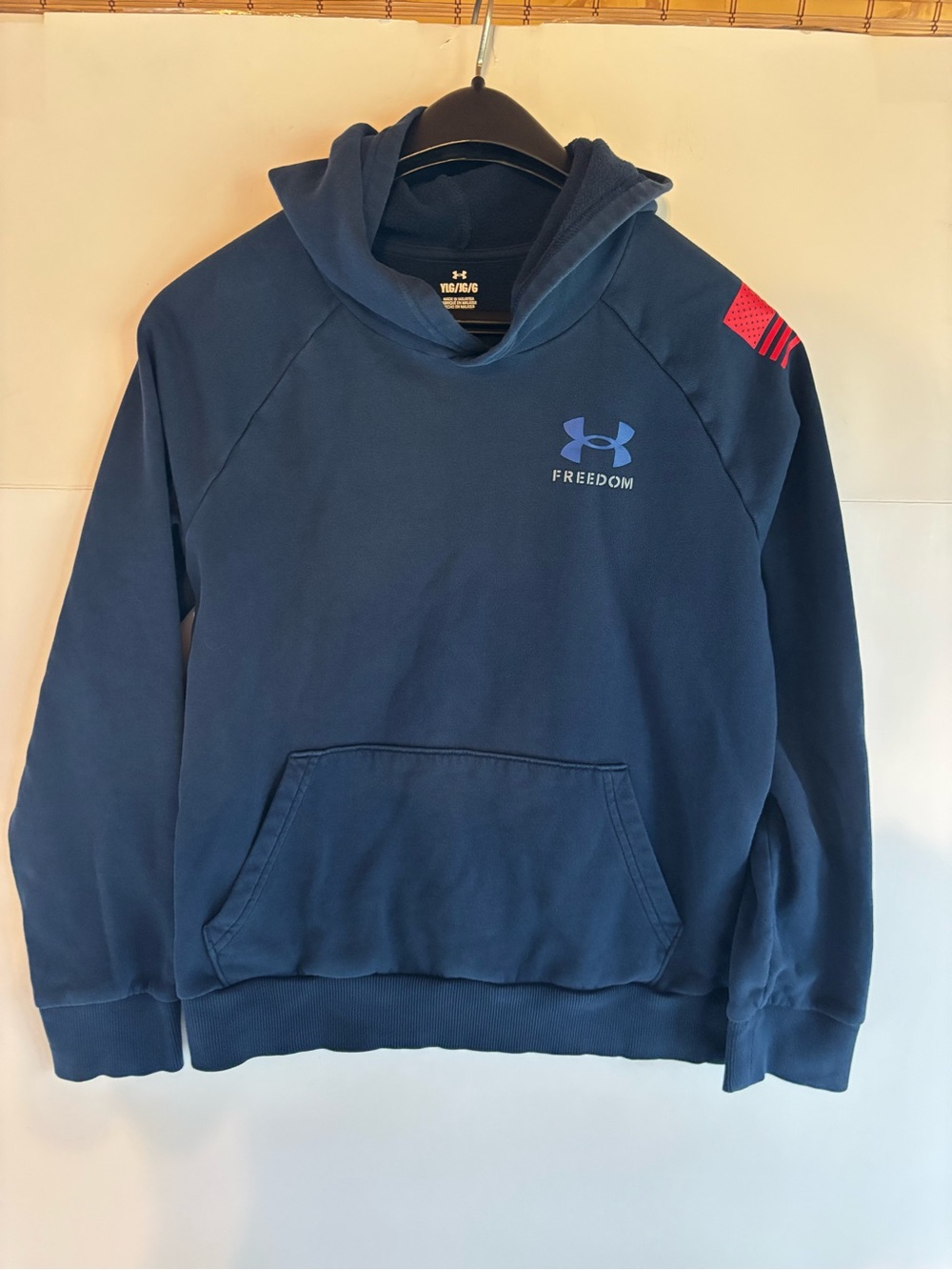 Under Armour Boys Size L Blue Freedom Logo Pullover Fleece Hoodie